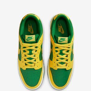NIKE Men's Dunk Low Reverse Brazil Sneaker Size US 11 Yellow/Green